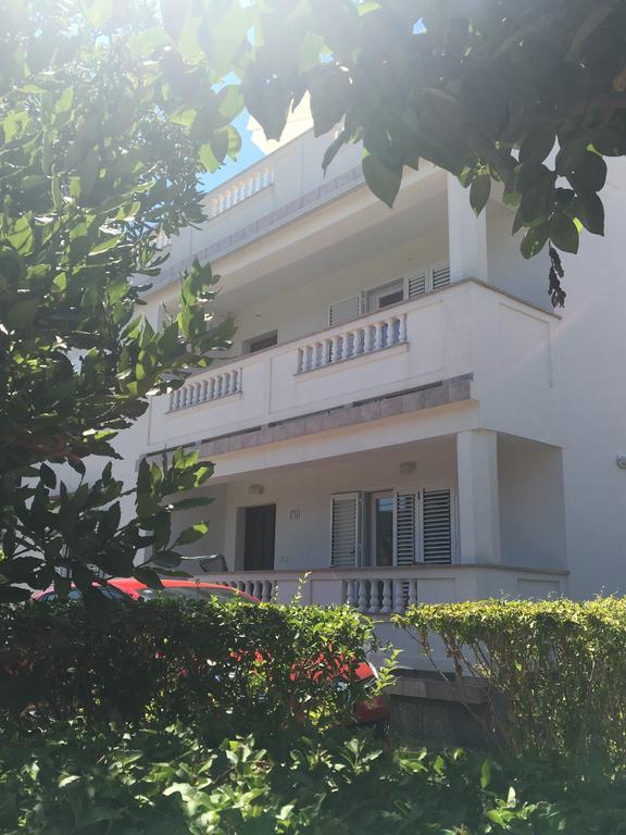 Superior Rooms Sea Side View Rab Town Exterior photo